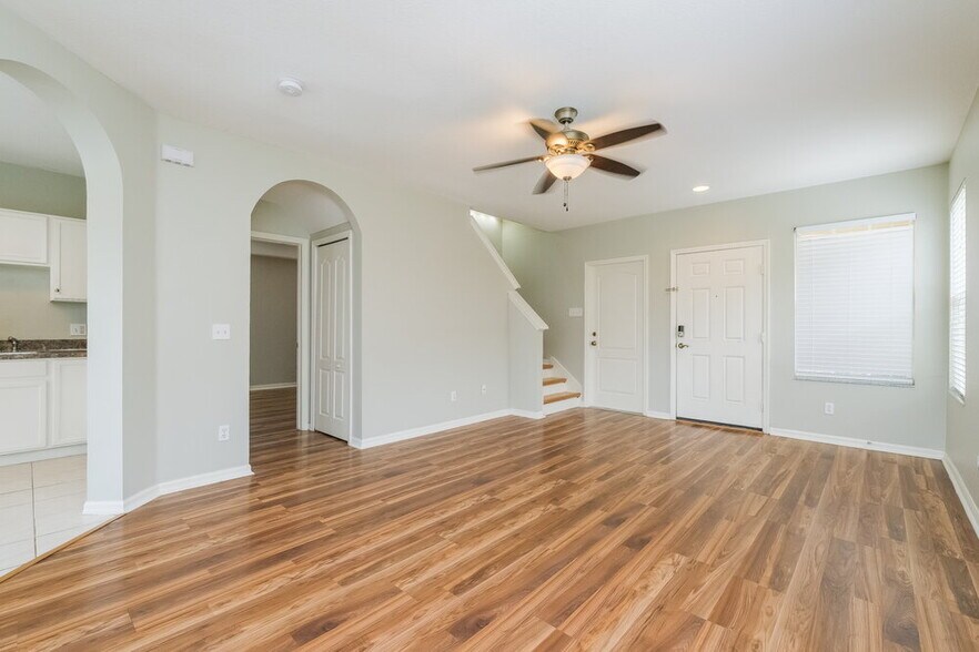 Building Photo - 10621 Navigation Dr