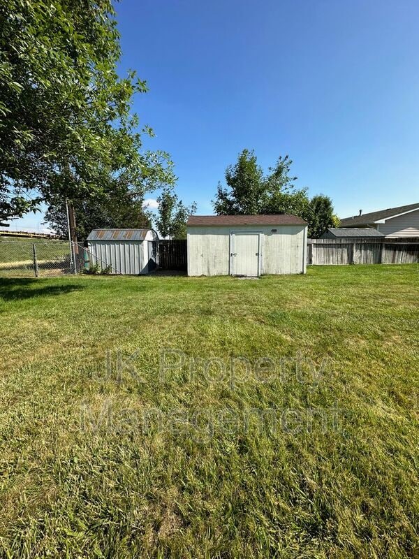 Building Photo - 84 Treasure State Dr