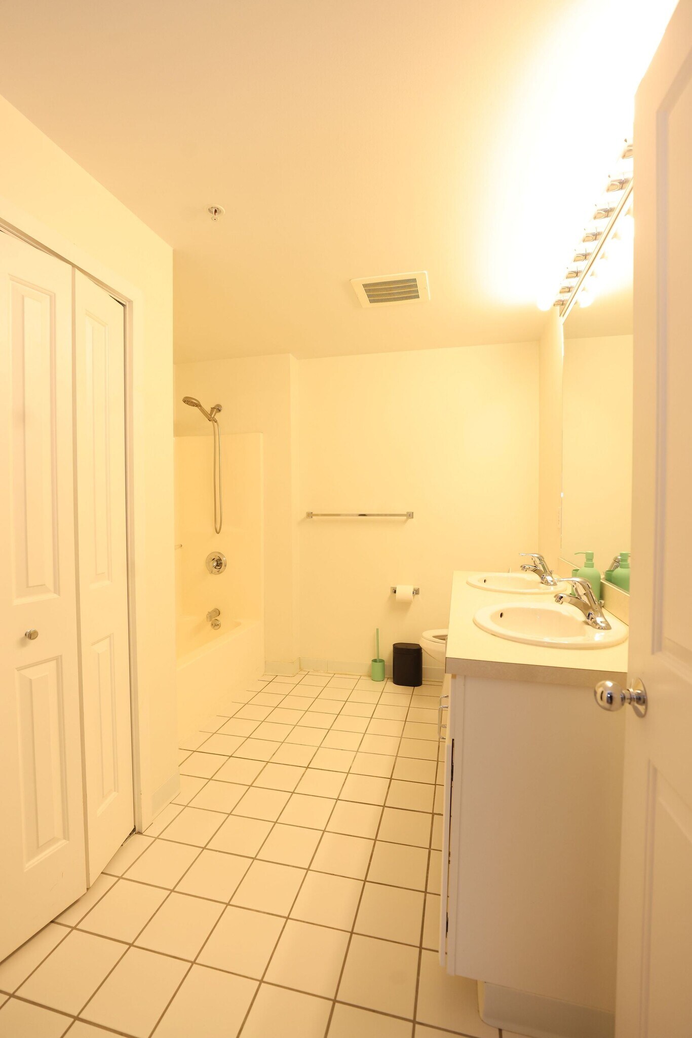 Building Photo - 30 Franklin St