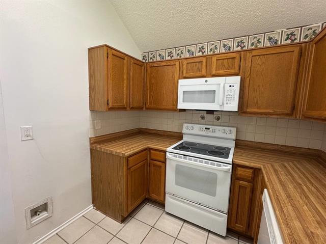Building Photo - 942 Boxwood Dr
