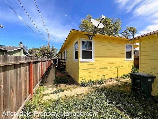 Building Photo - 2 br, 1 bath House - 20651 Agnes Lane