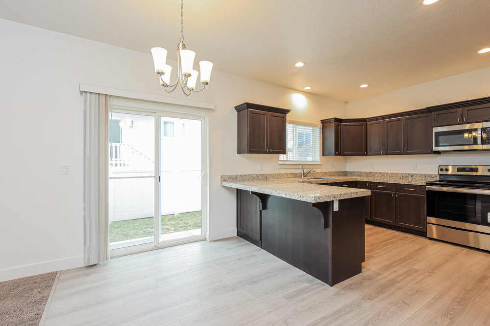 Building Photo - 4728 Rustic Ranch Way