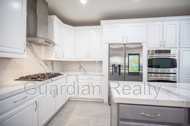 Building Photo - 11112 Pine Greens Ct