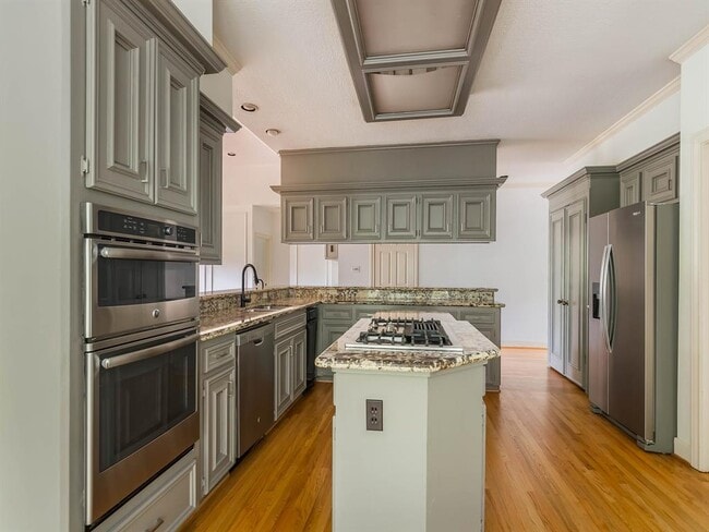 Building Photo - 33 Sweetleaf Ct
