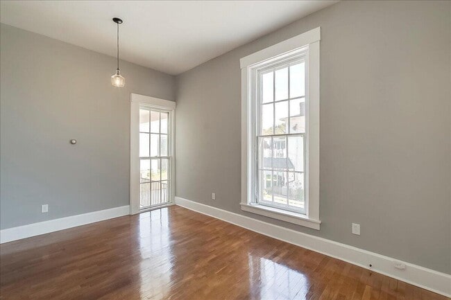 Building Photo - 412 Ann St