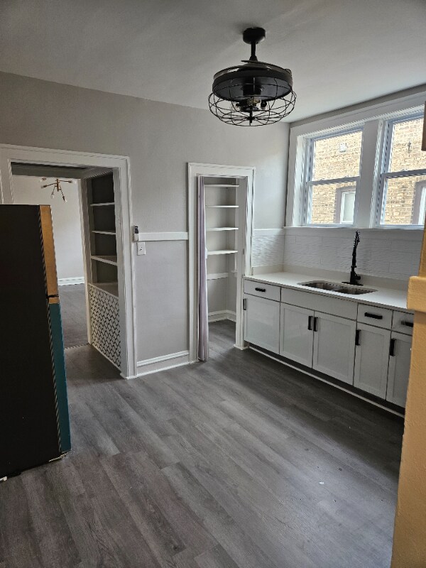 Building Photo - 8309 S Throop St