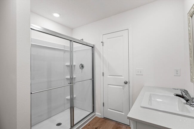 Building Photo - BRAND NEW CONSTRUCTION!