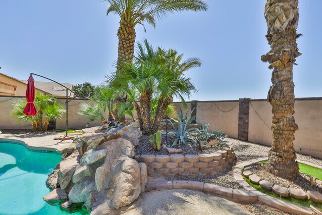 Building Photo - 36269 W Cartegna Ln