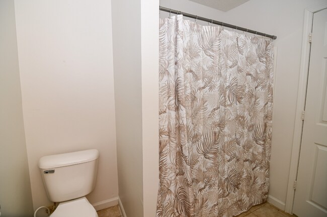 Building Photo - 3 Bedroom, Single-story Townhomes for rent in Newton, IA