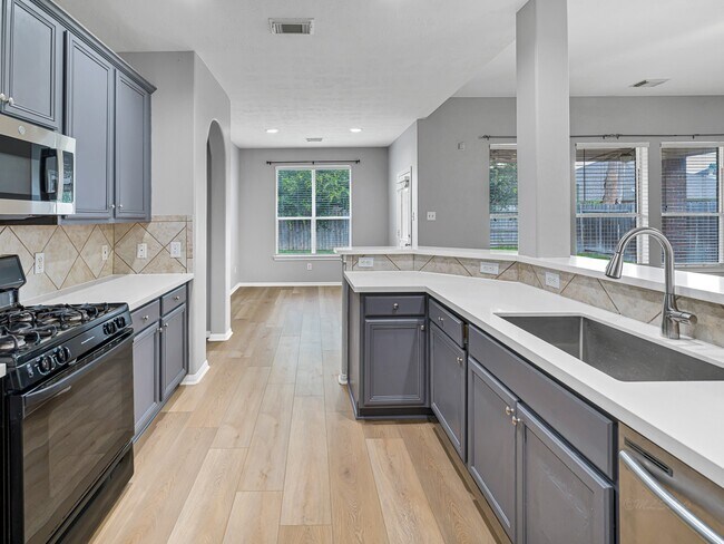 Building Photo - 24526 Blane Dr