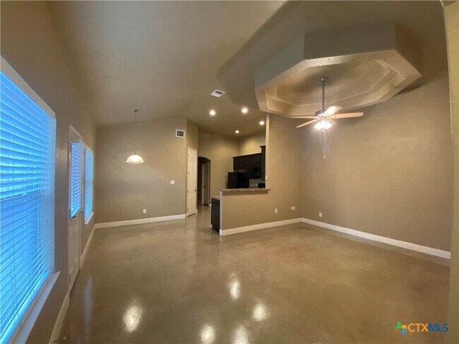 Building Photo - 224 Anne Louise Dr