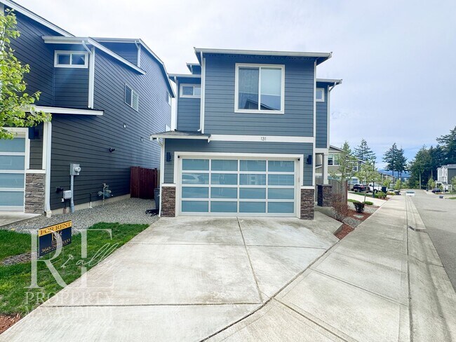 Building Photo - Modern 3-Story Bremerton Home with Water Views on Every Level