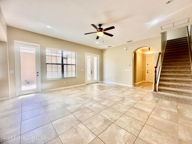 Building Photo - 8880 Napolo Dr