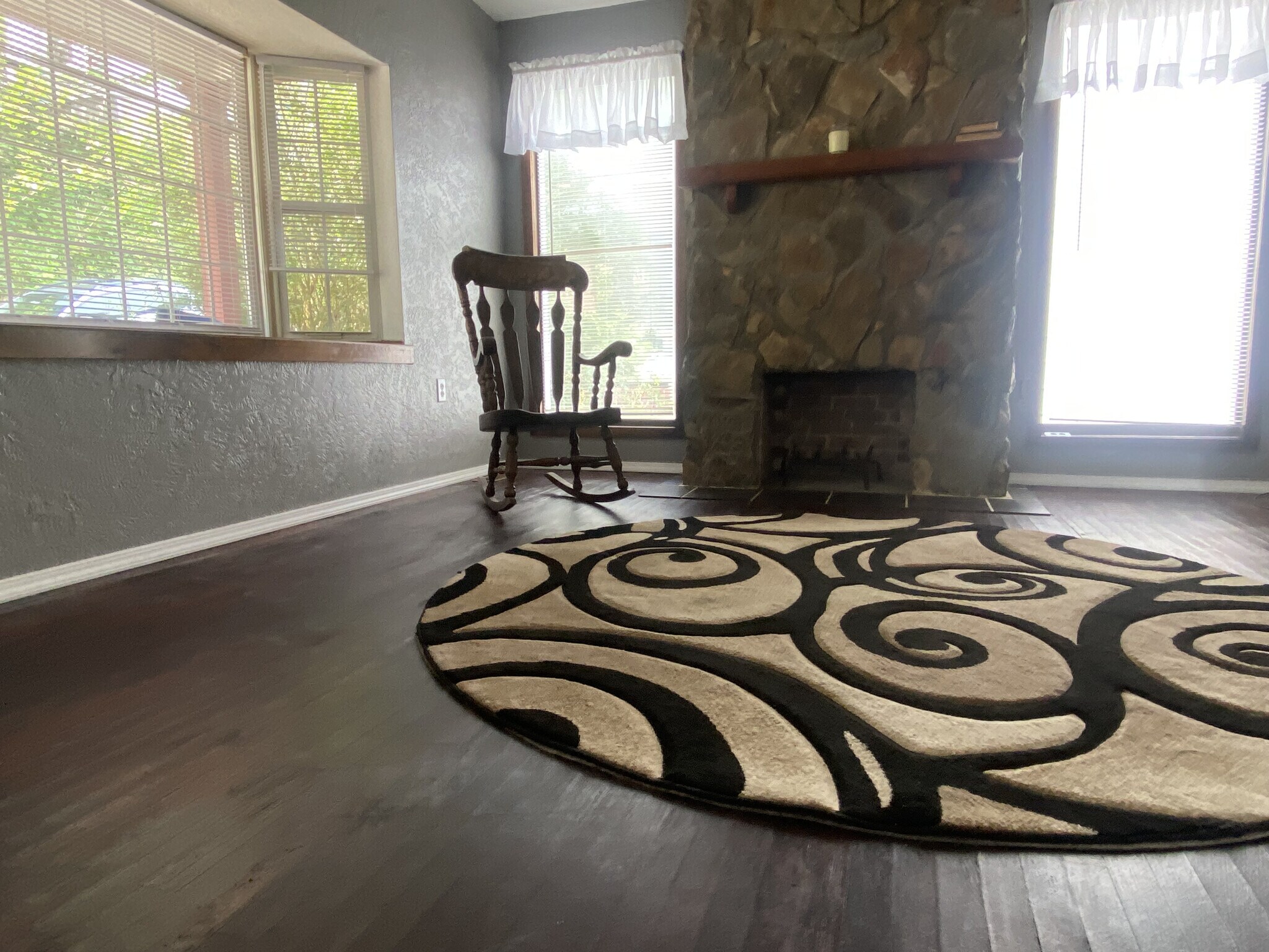 Living Room - 132 Clara St