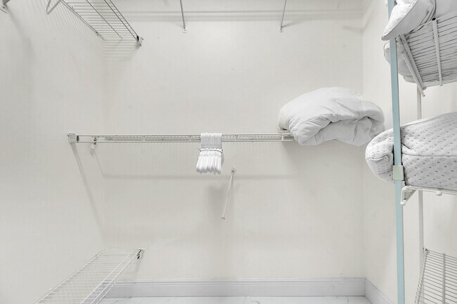 Building Photo - 13620 Folkestone Cir