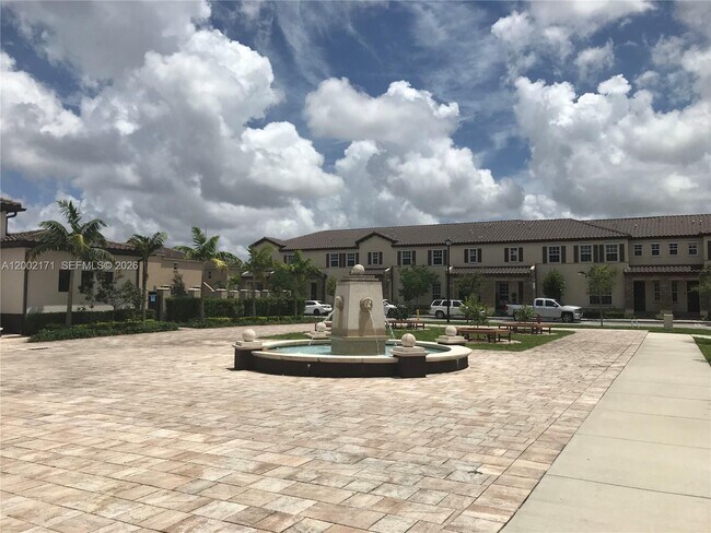 Building Photo - 9515 SW 171st Ct