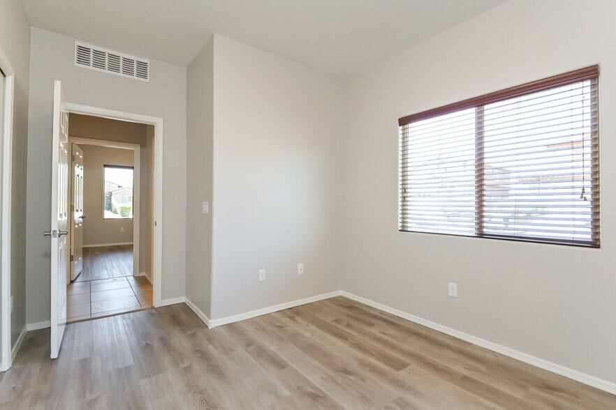 Building Photo - 7360 E Alderberry St