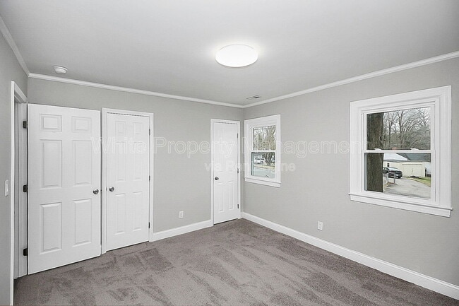Building Photo - 604 Westwood Cir