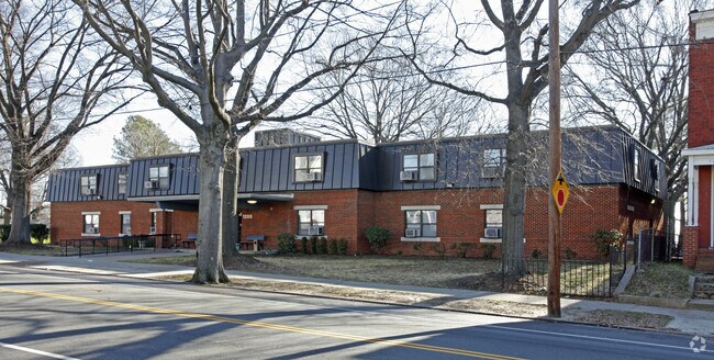 Primary Photo - 1200 Decatur St
