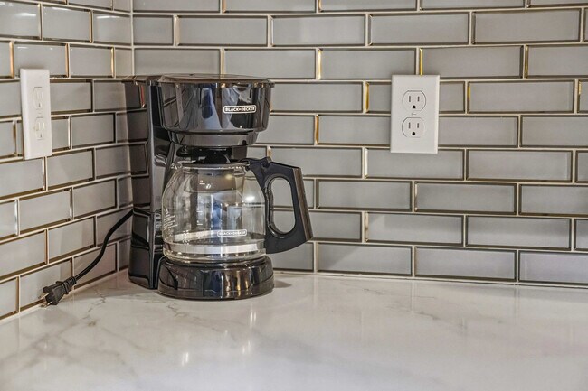 Building Photo - 4240 Johnston Ln