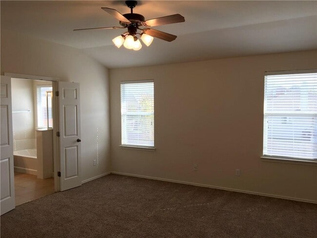 Building Photo - 3523 Shiraz Loop