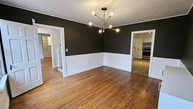 Building Photo - 2108 NW 25th St