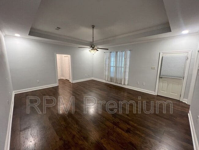 Building Photo - 7850 Greenwell St