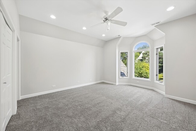 Building Photo - 9336 Falling Waters Dr W
