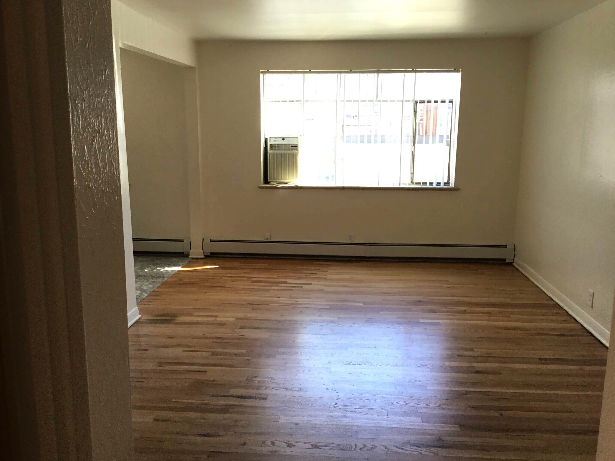 Building Photo - 1350 Columbine St