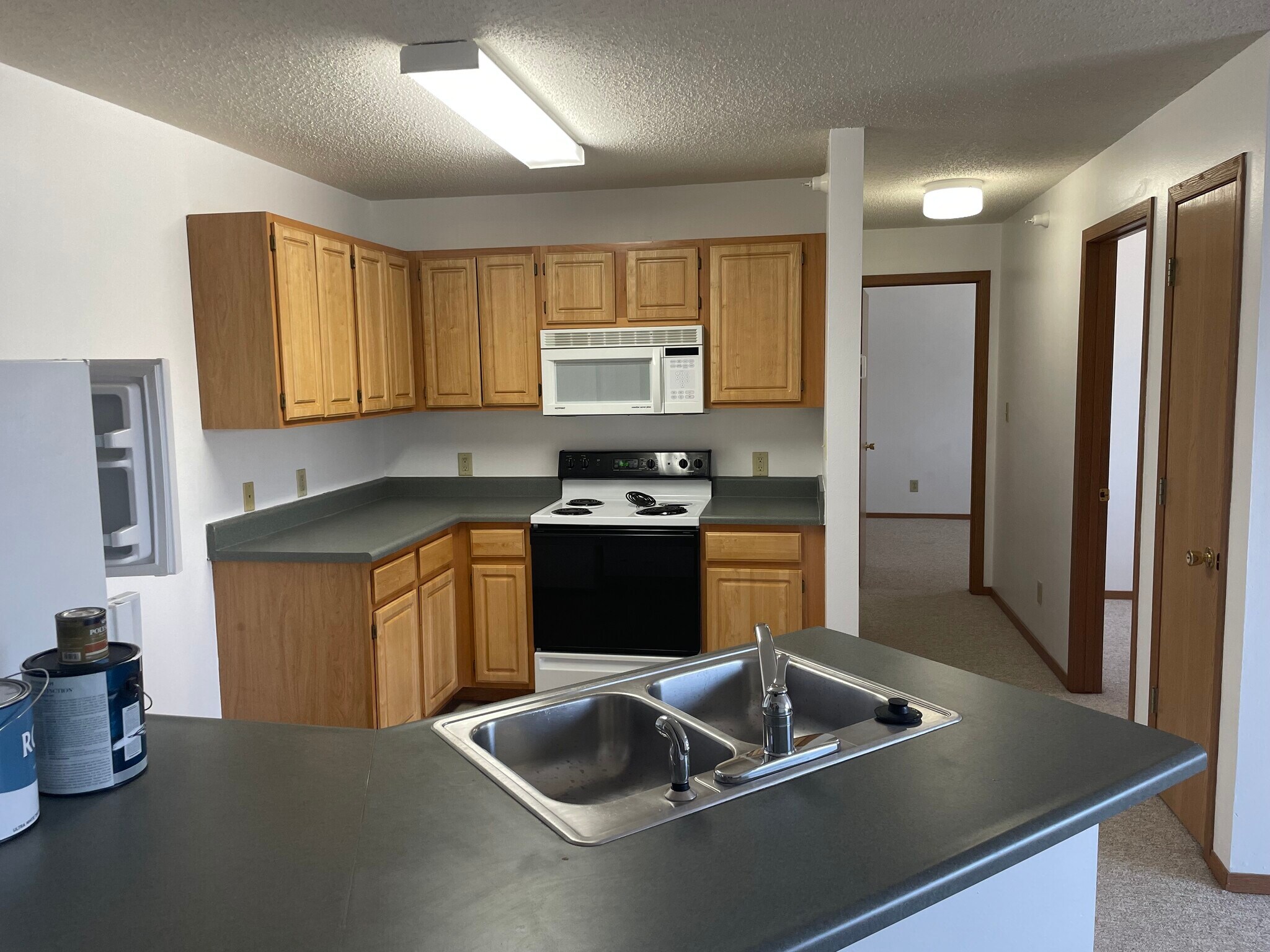 Building Photo - 664 Terrace Park Blvd