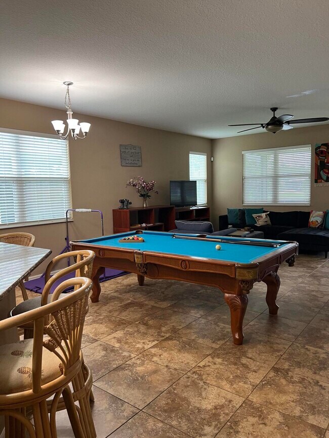 Building Photo - 139 Port Royal Ct