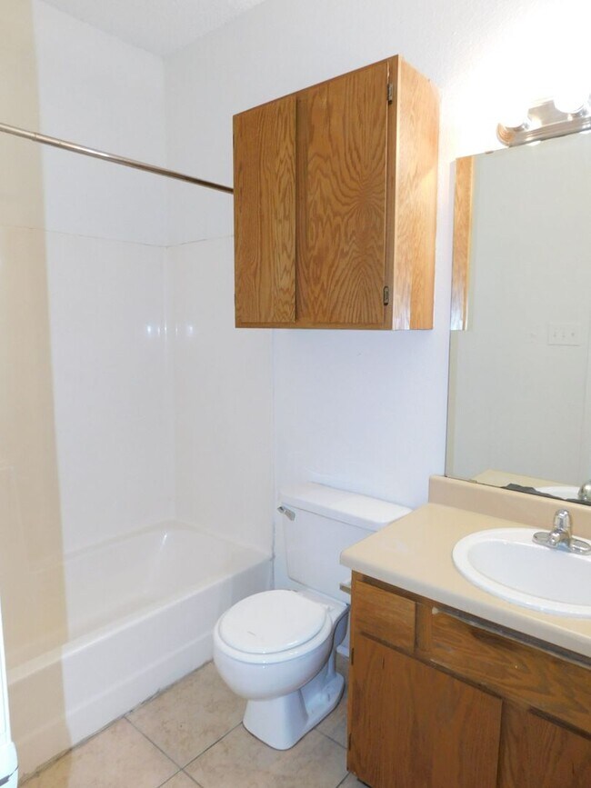 Building Photo - 2509 W Slaughter Ln