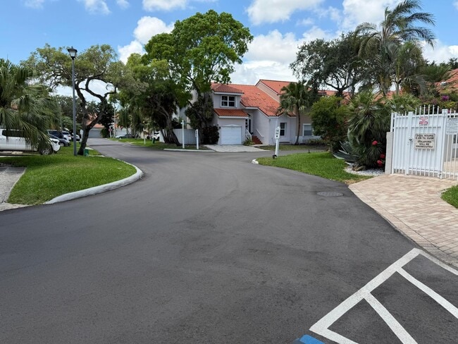 Building Photo - 3780 Amalfi Dr