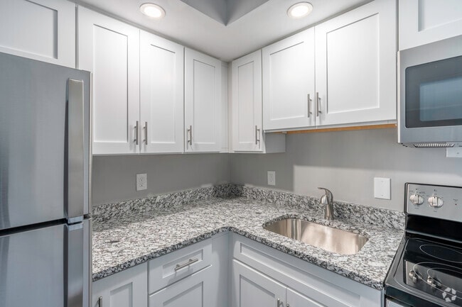 Building Photo - Park Place Navarino LLC