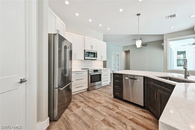 Building Photo - 4231 Crayton Rd