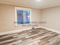 Building Photo - 4476 Monroe St