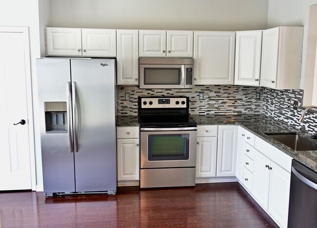 Building Photo - Beautiful townhome in Ballantyne!!!