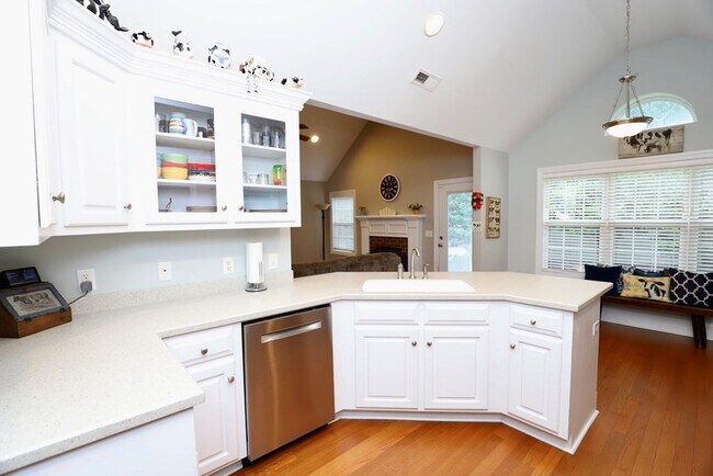 Building Photo - 1280 Winyah St