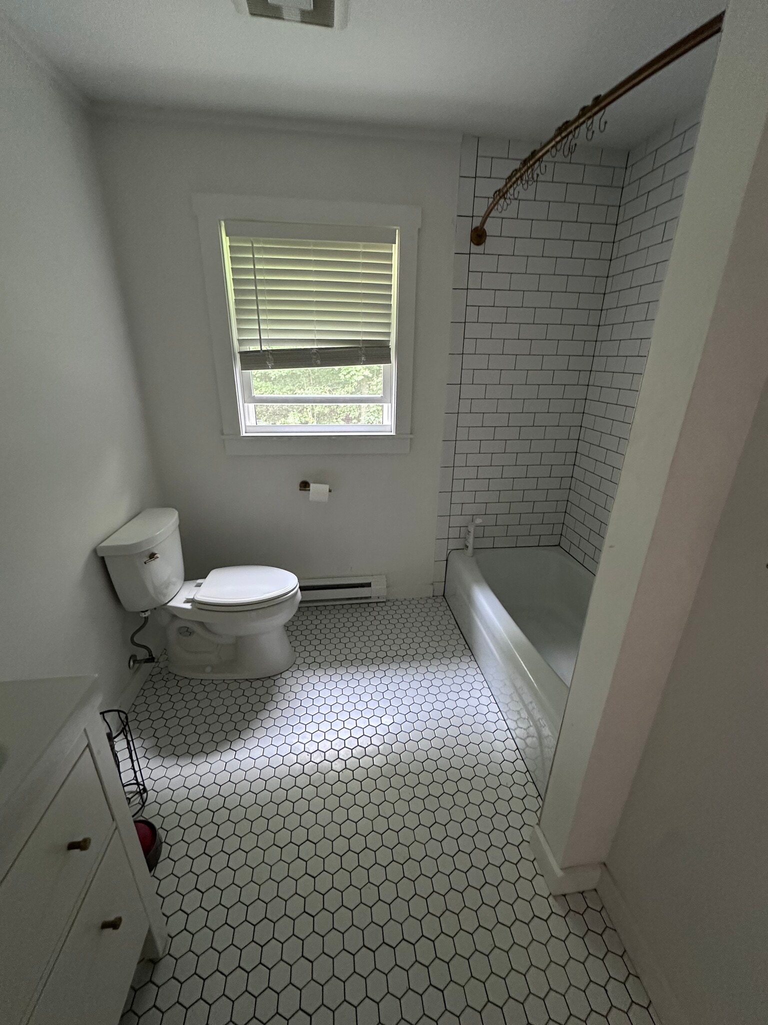 Building Photo - 367 Belwood Ave