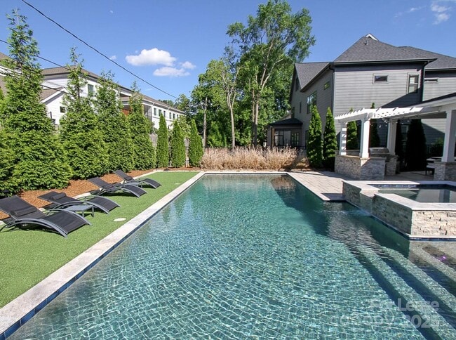 Primary Photo - 501 Greystone Rd