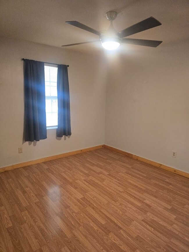 Building Photo - 15705 Hallmark Ln