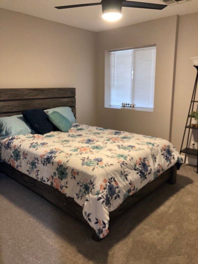 Building Photo - A GREAT REMODELED LIKE NEW HOME ON THE GOLF COURSE IN LEISURE WORLD 45+ Active Adult Resort Commu...