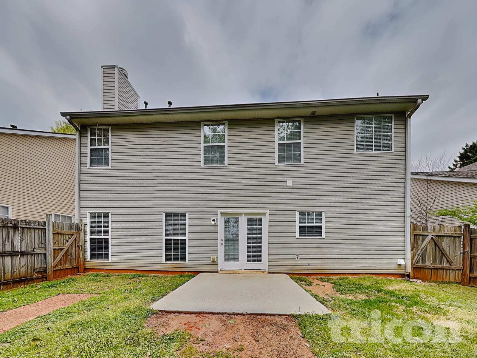 Building Photo - 315 Clairidge Ln SW