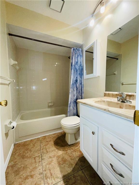 Building Photo - 2010 SW Beauregard St