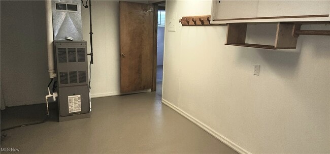 Building Photo - 9090 Radcliffe Rd