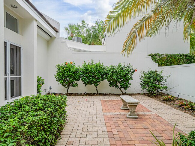 Building Photo - 8382 Satin Leaf Ct