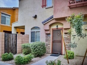 Building Photo - 2150 W Alameda Rd