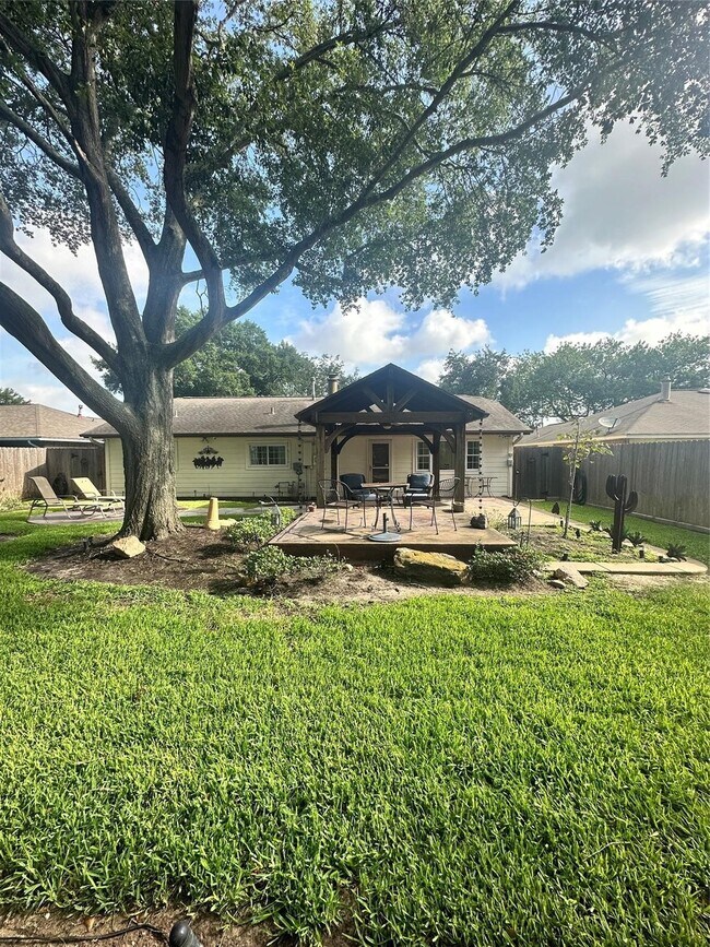 Building Photo - 19507 Spanish Needle Dr