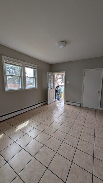 Building Photo - 230 Swetland St