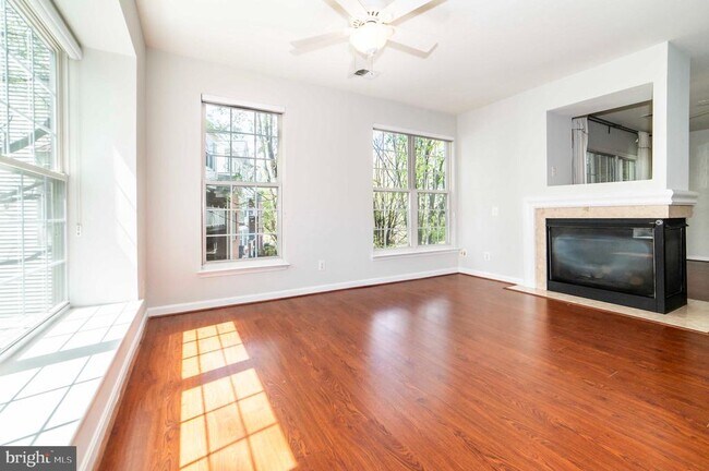 Building Photo - 12715 Fair Crest Ct